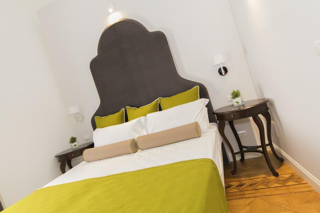Residenza Degli Artisti Hotel Trieste Luaran gambar